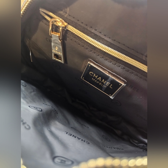 NWT Chanel Precision CC Circular Bag with Strap! - Picture 4 of 9